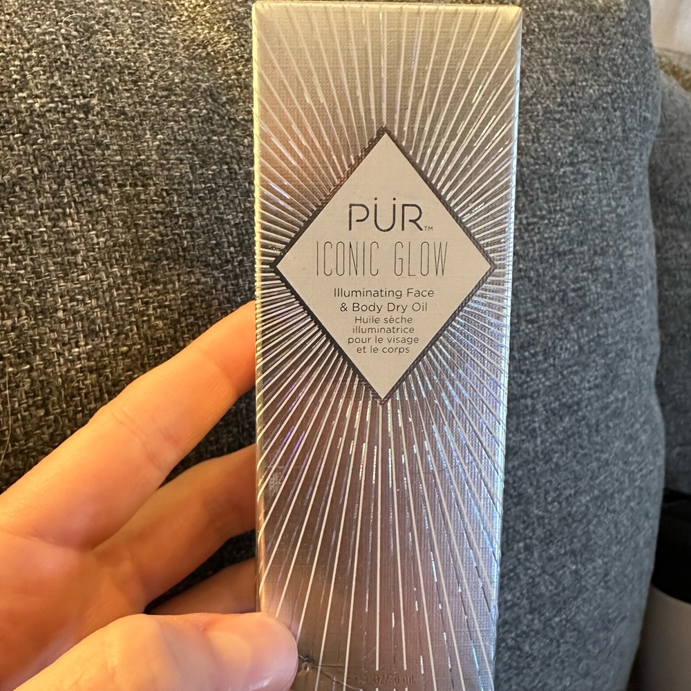 Pur iconic glow face and body oil